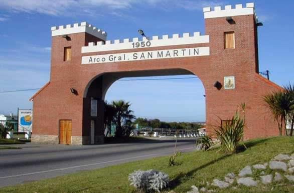 Hotel Rincon De Playa Мирамар Екстериор снимка